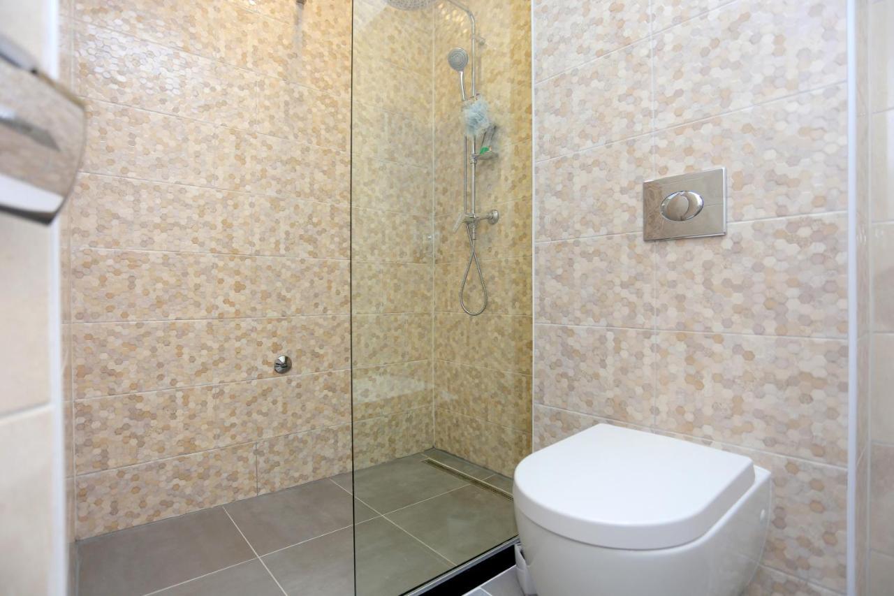 Family Friendly Apartments With A Swimming Pool Zivogosce - Porat, Makarska - 18150 Номер фото